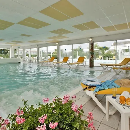 Hotel Edena 3*